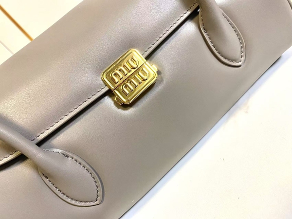 スーパーコピーブランドバッグ細部ディテール